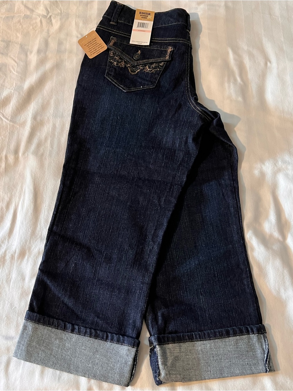 Dark Wash Jeanstar Premium Denim Capri Jeans - Size 10 stretch NWT